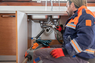 Derince Lavabo Tikali Boru Açma